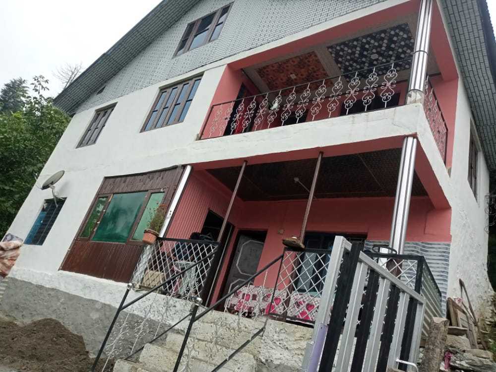 Джамму: Pop Home 92245 Sahil Homestay
