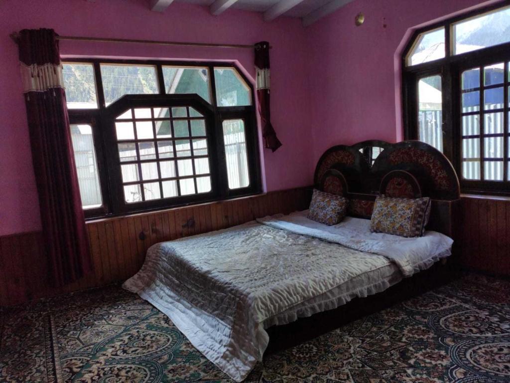 Катра: POP 92555 Loan Homestay