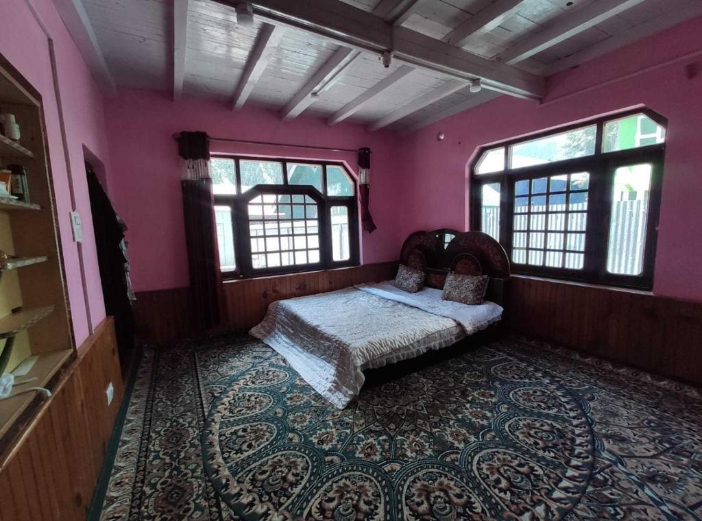 Катра: POP 92555 Loan Homestay