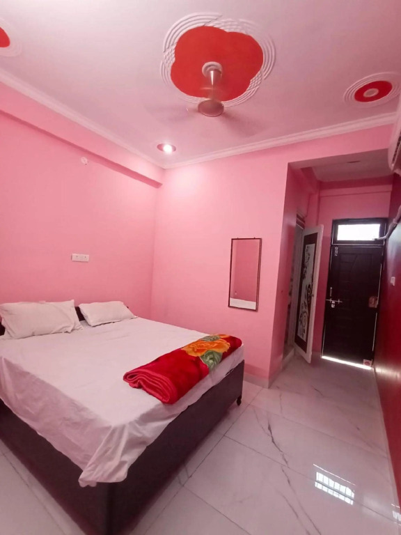 Джуси: OYO 88148 Ansuiya Guest House