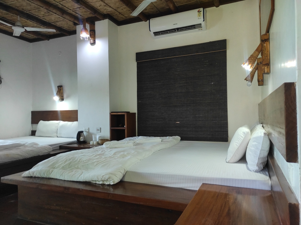 Джиоти Гаон: Homocation Sikhiri Cottages