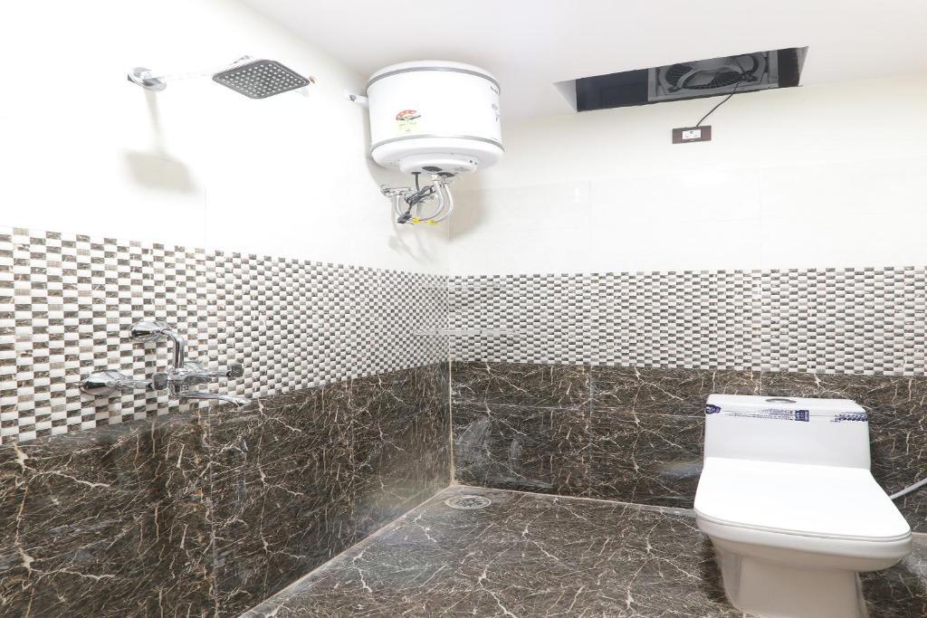 Канпур: Capital O 85681 Hotel Shree