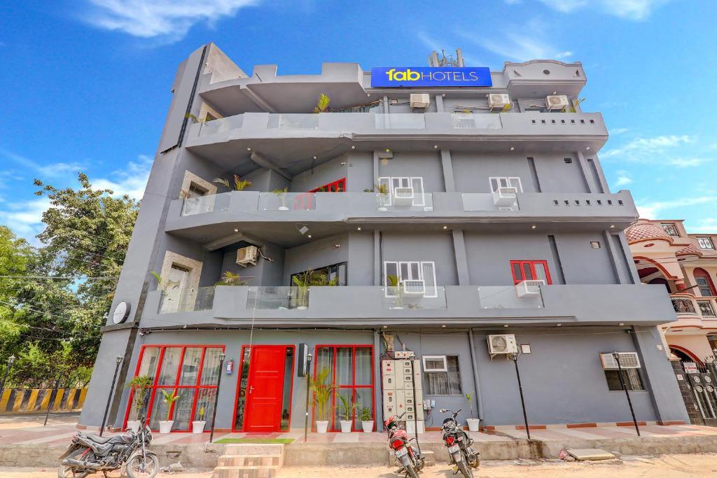 Канпур: OYO Townhouse 703 Super-3 Govind Nagar