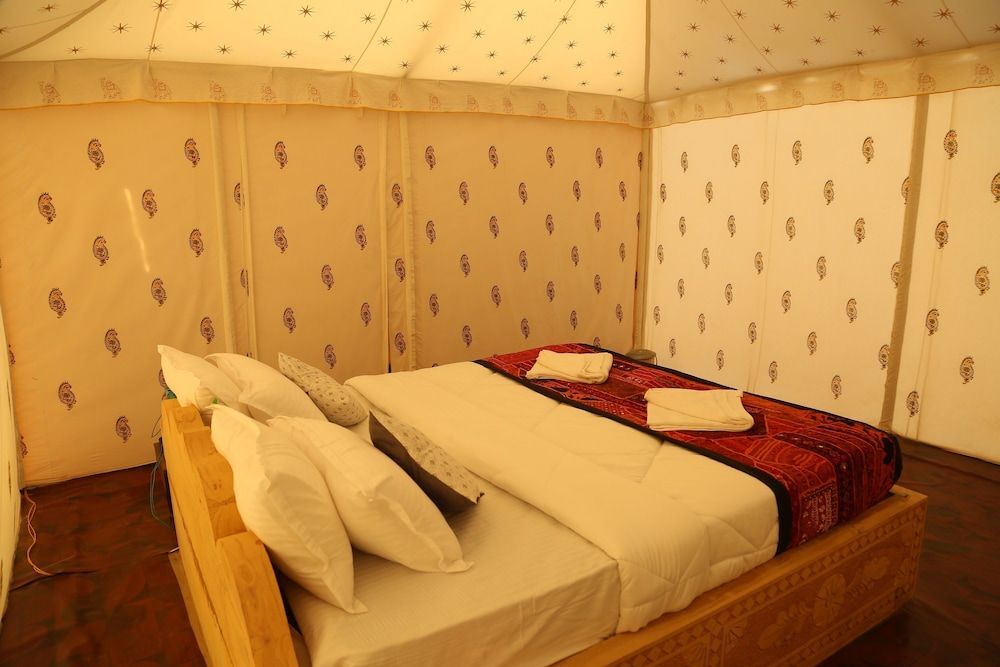Кхури: Sangram Desert Camp
