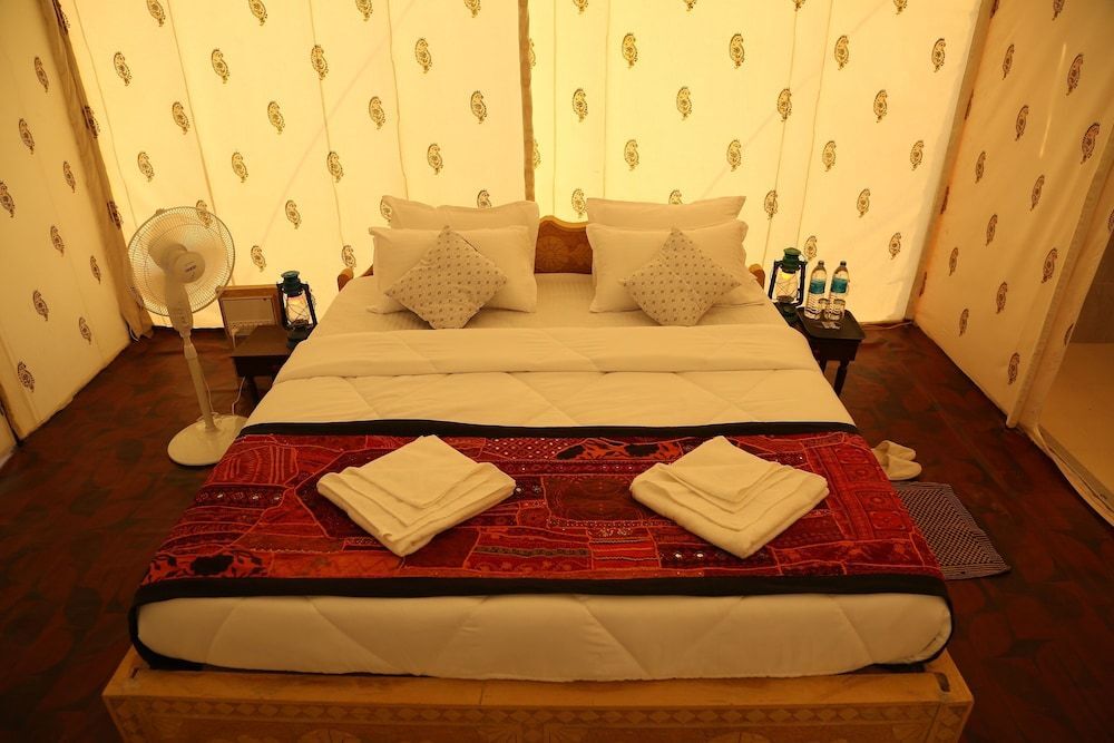 Кхури: Sangram Desert Camp