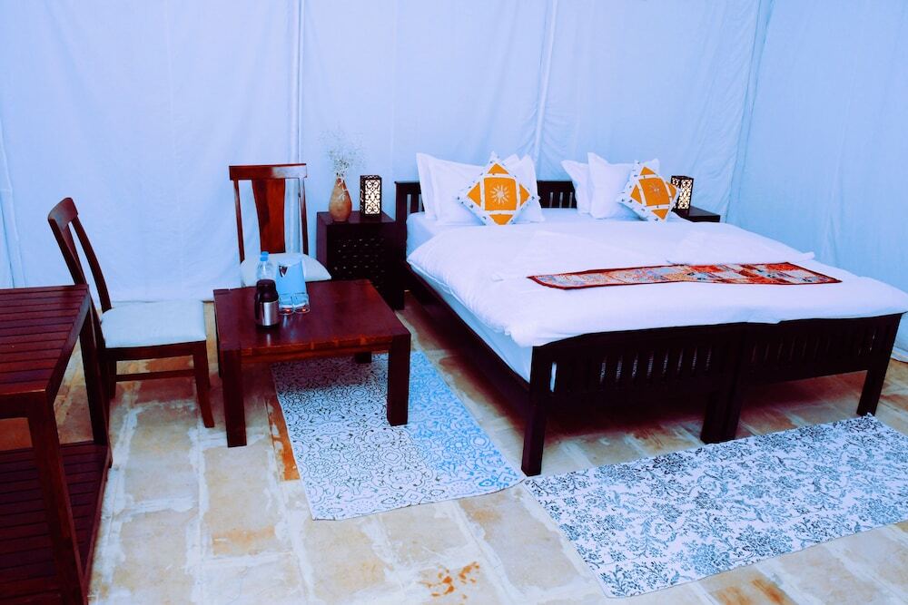 Кхури: Sangram Desert Camp