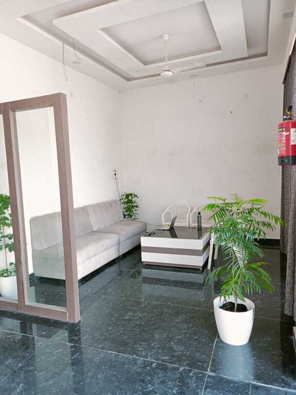 Oyo 92624 Hotel Kanal — фото 3