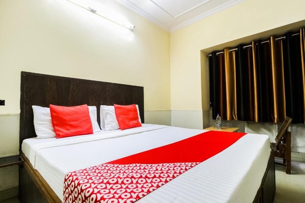 Лудхиана: Oyo Flagship 92815 Hotel Rising Sun
