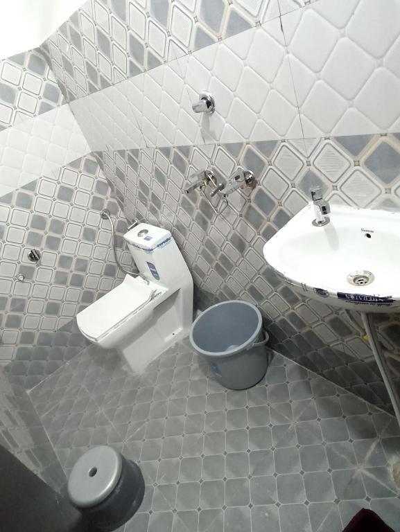Лудхиана: OYO 87436 Hotel 3k7