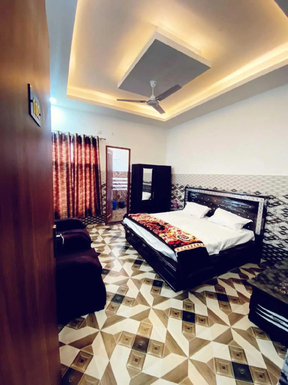 Мератх: OYO 91189 Shanti Guest House