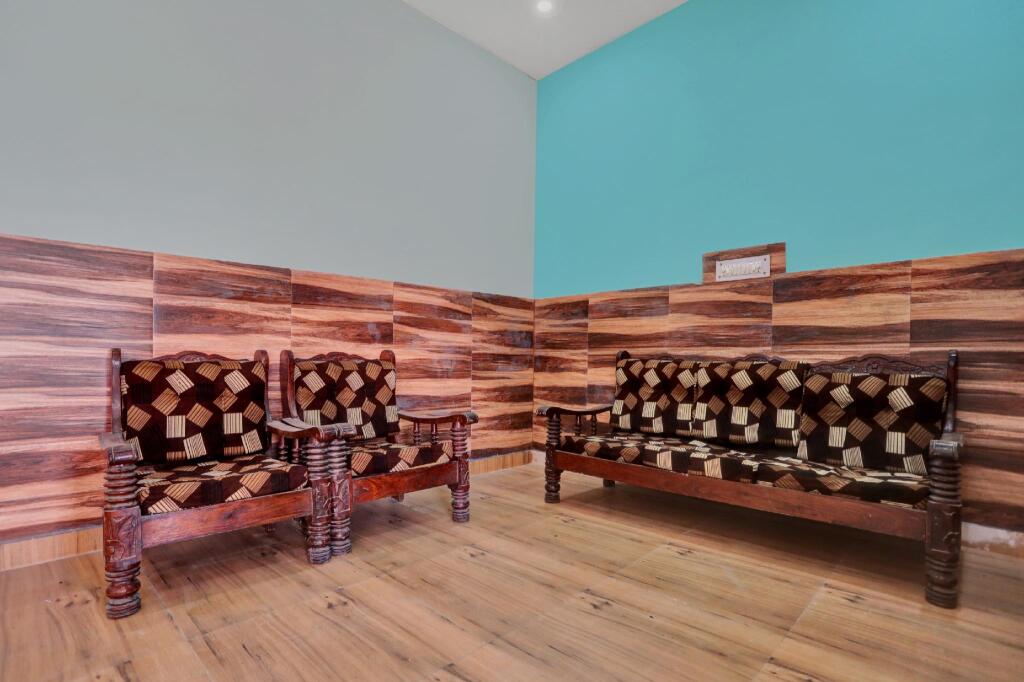Мератх: OYO Flagship 83519 Hotel Surya