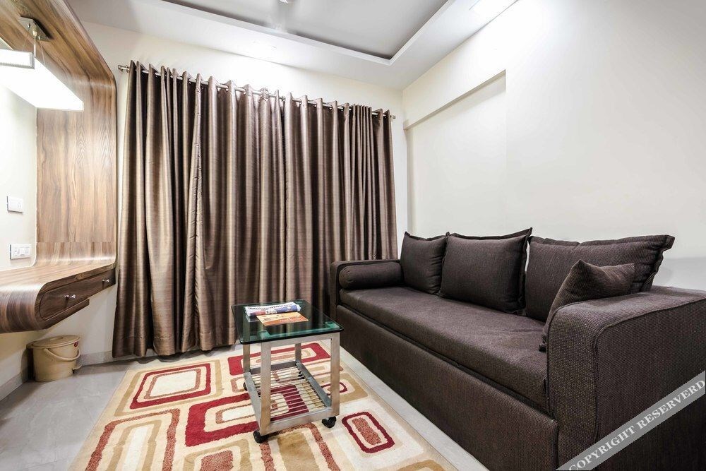 Мумбаи: Lake Bloom Residency Powai