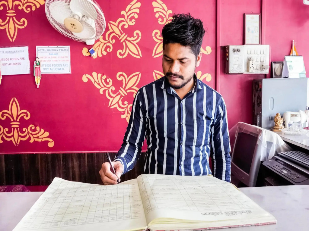 Райпур: Oyo Flagship Rpr269 Hotel Shubham Palace
