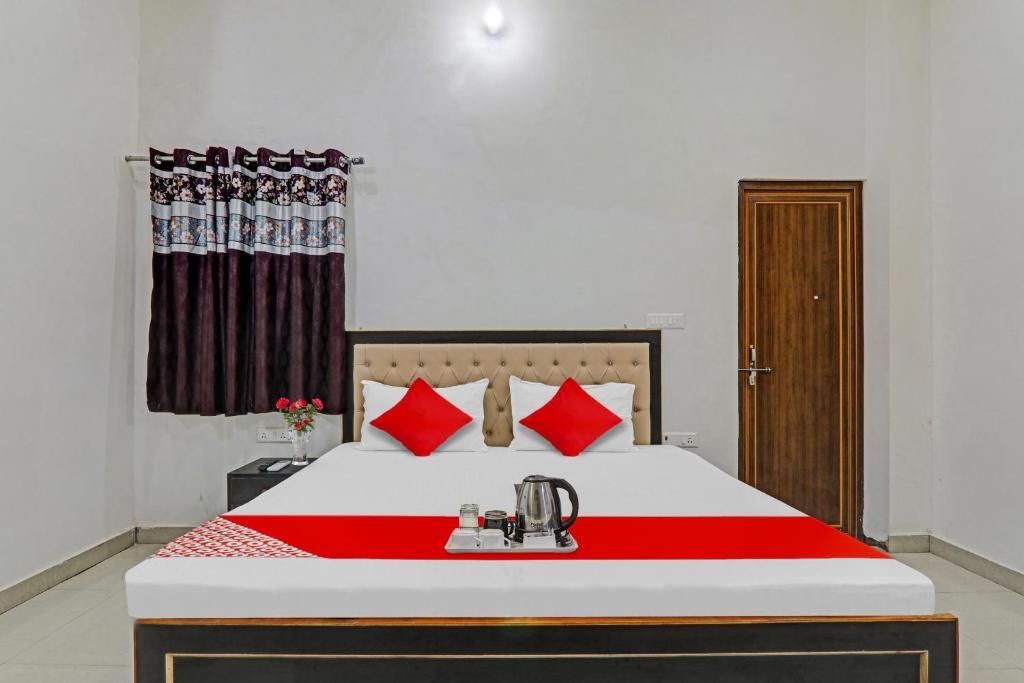 Сарнатх: OYO 89759 City Guest House