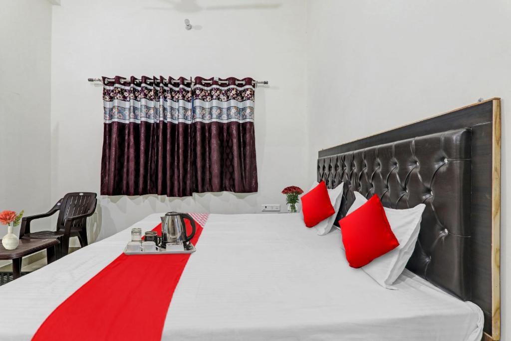 Сарнатх: OYO 89759 City Guest House