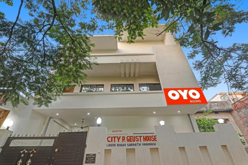 Сарнатх: OYO 89759 City Guest House
