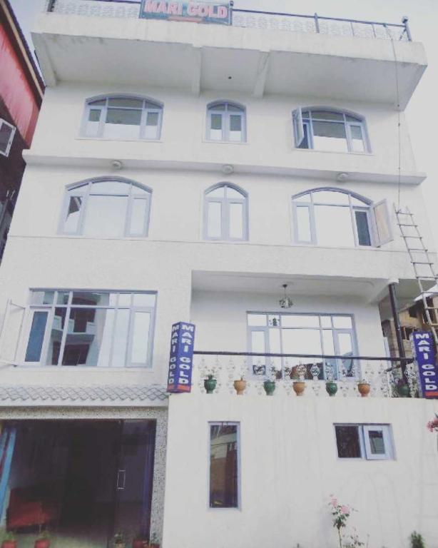 Шринагар: Oyo 90065 Hotel Marigold