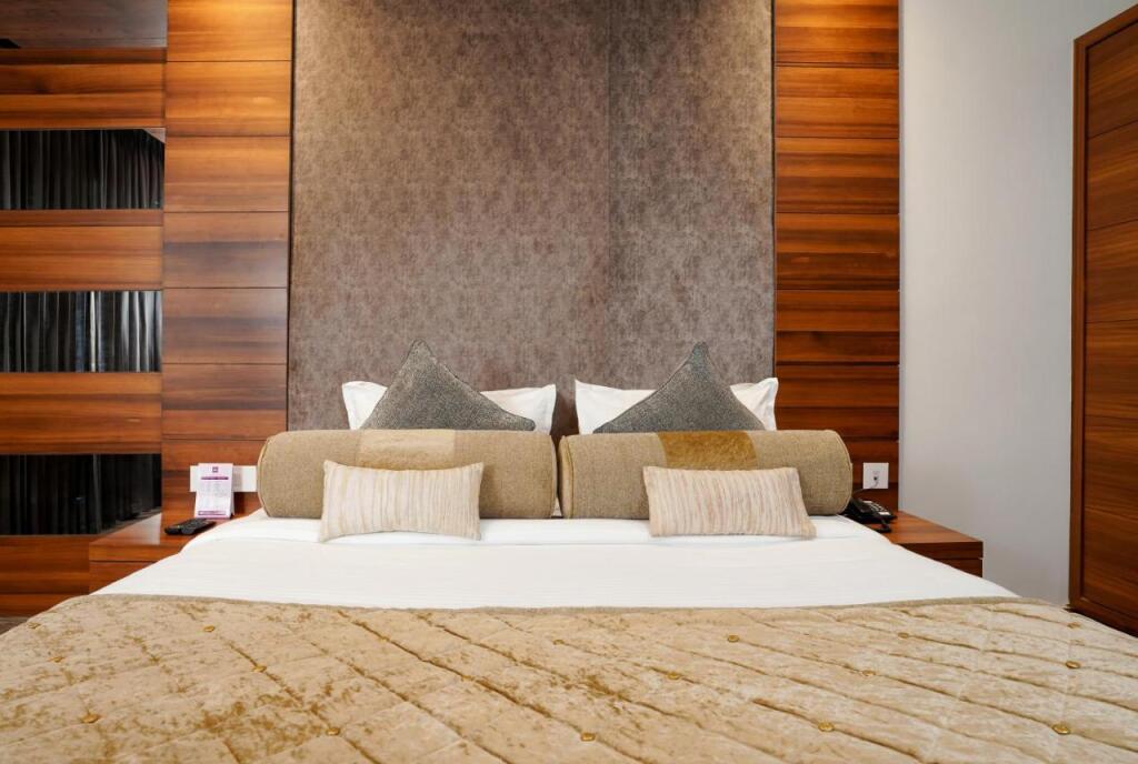 Кондотти: Nexstay River Mouth International