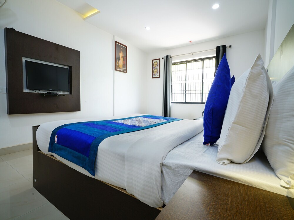 Кондотти: OYO 022 Hotel Halfmoon