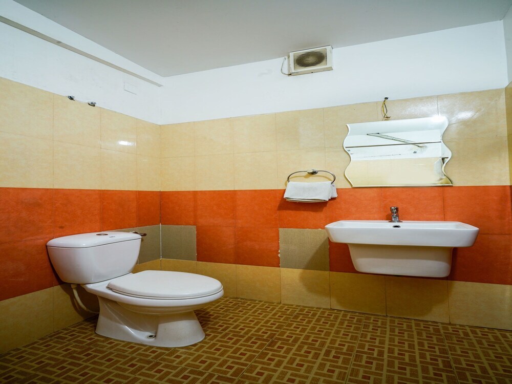 Кондотти: OYO 022 Hotel Halfmoon