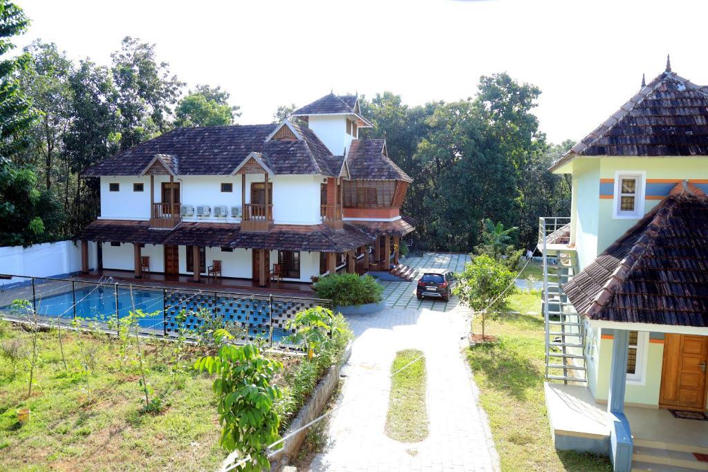 Атирапалли: Vajra Ayurveda and Yoga Retreat