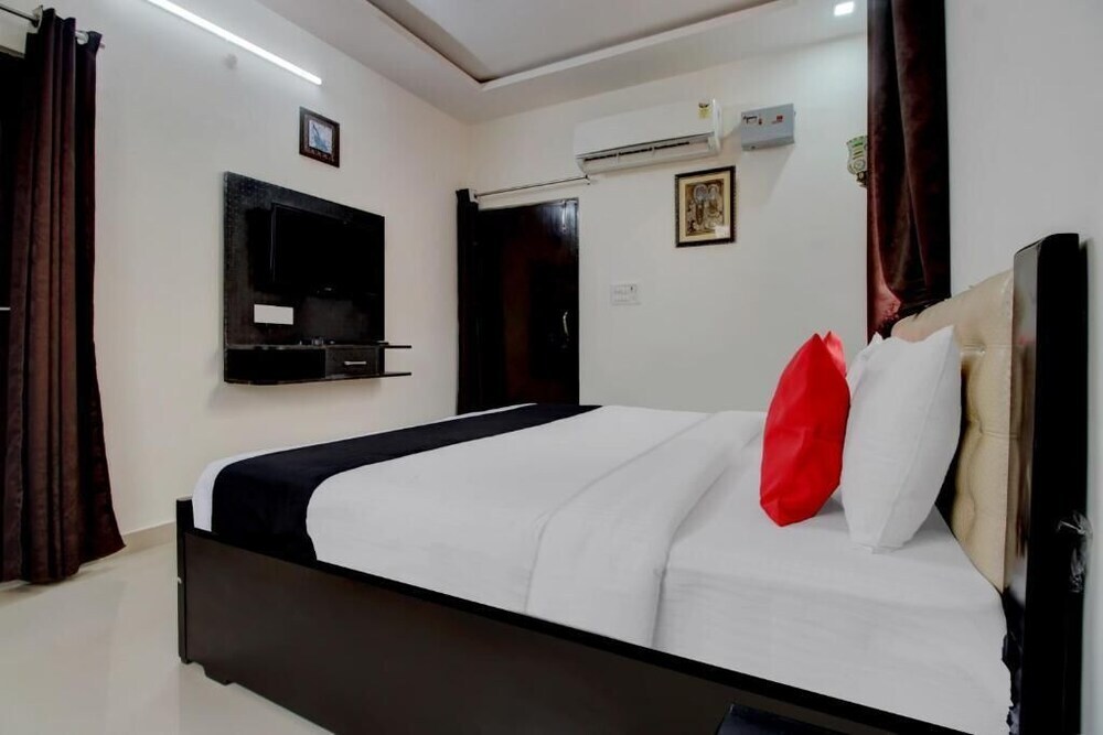 Вриндаван: Elegance Resort