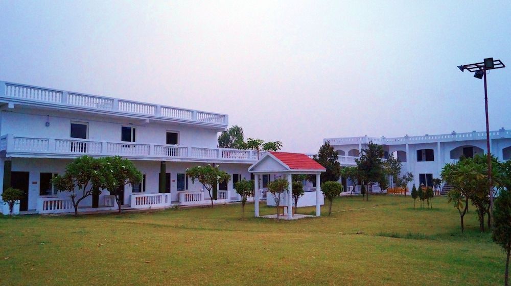 Garhmukteshwar: ShriGo Ganga Village Resort Spa