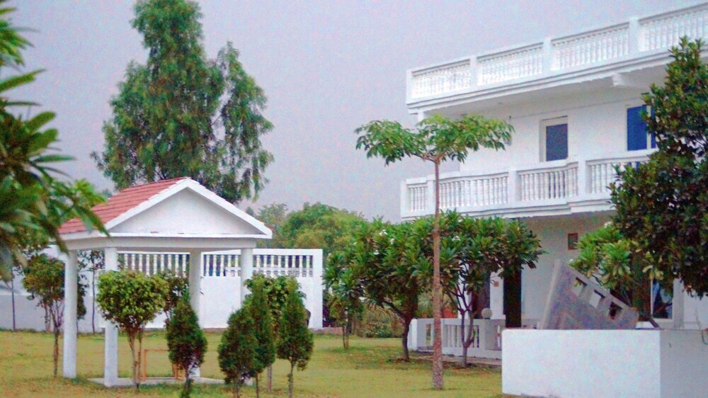 Garhmukteshwar: ShriGo Ganga Village Resort Spa