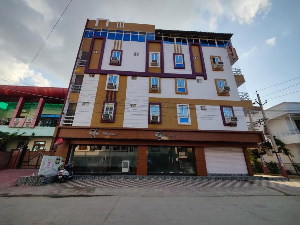 Кота: Hotel 7 Eleven