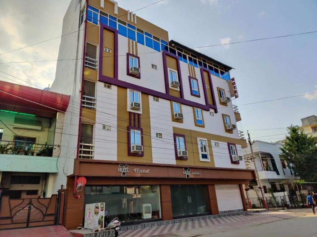 Кота: Hotel 7 Eleven