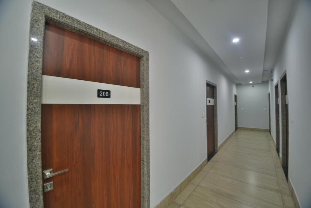 Hotel Sarovar Plaza — фото 1