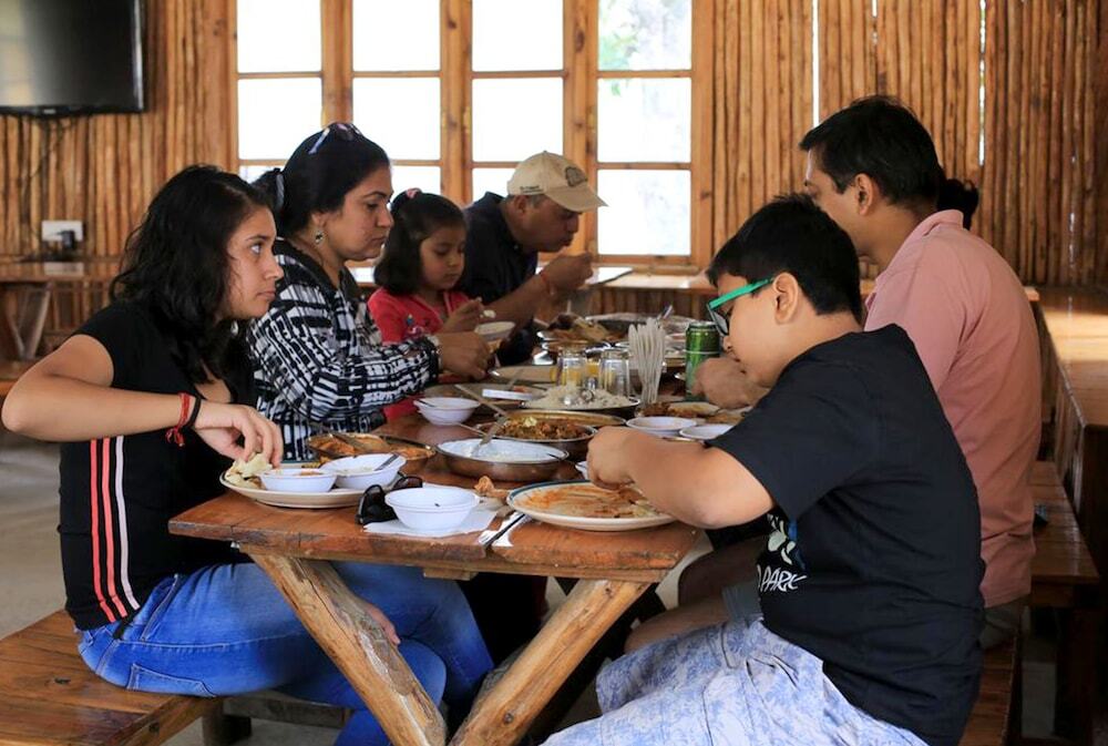 Куфри: Jungle Livinn Camps and Retreat