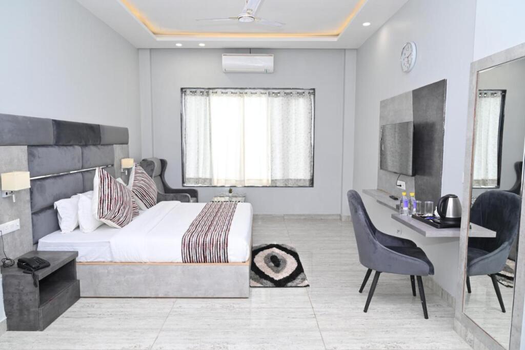 Прем-Нагар: Hotel Vasdaa Grand