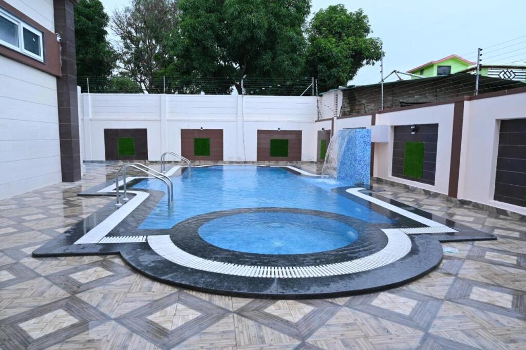 Прем-Нагар: Hotel Vasdaa Grand