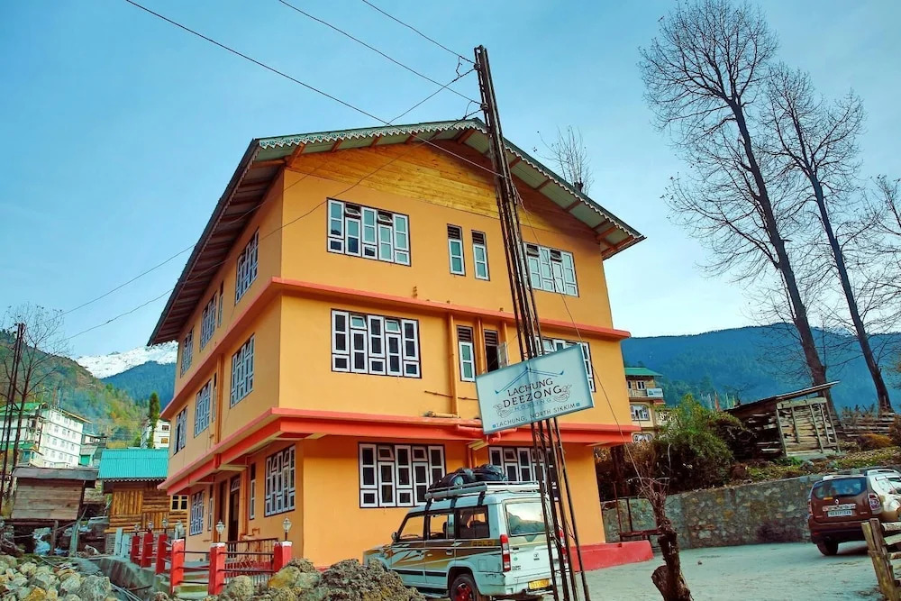 Лачунг: Rufina Lachung Deezong