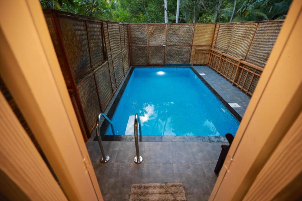 Пувар: GoGo Land Resort & Adventurous Sports