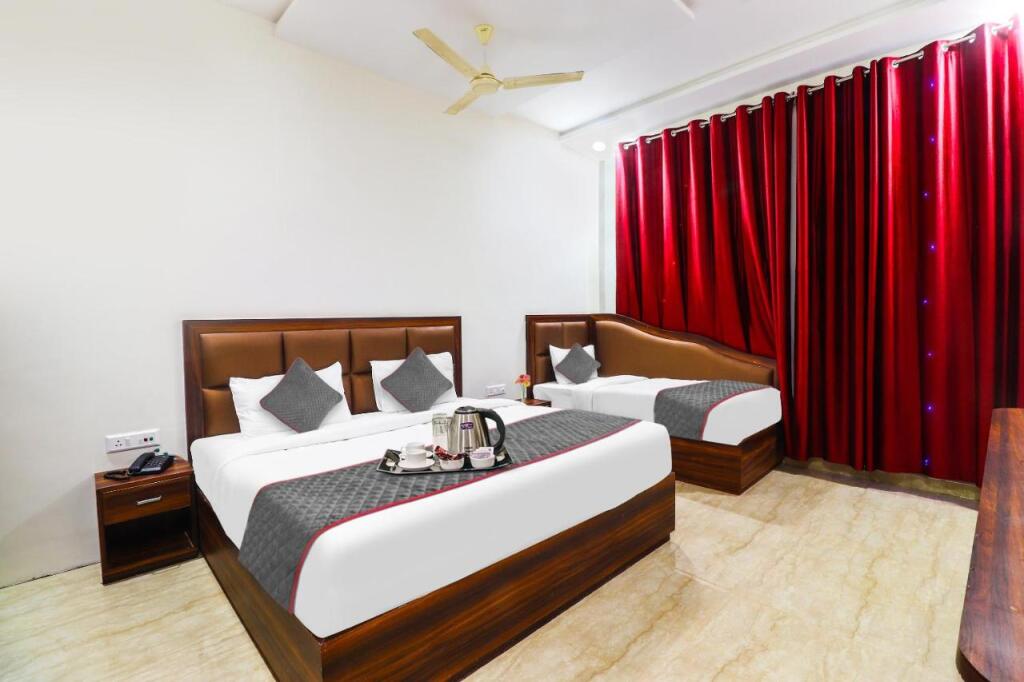 Агра: Collection O 701138 Hotel Golden Grand