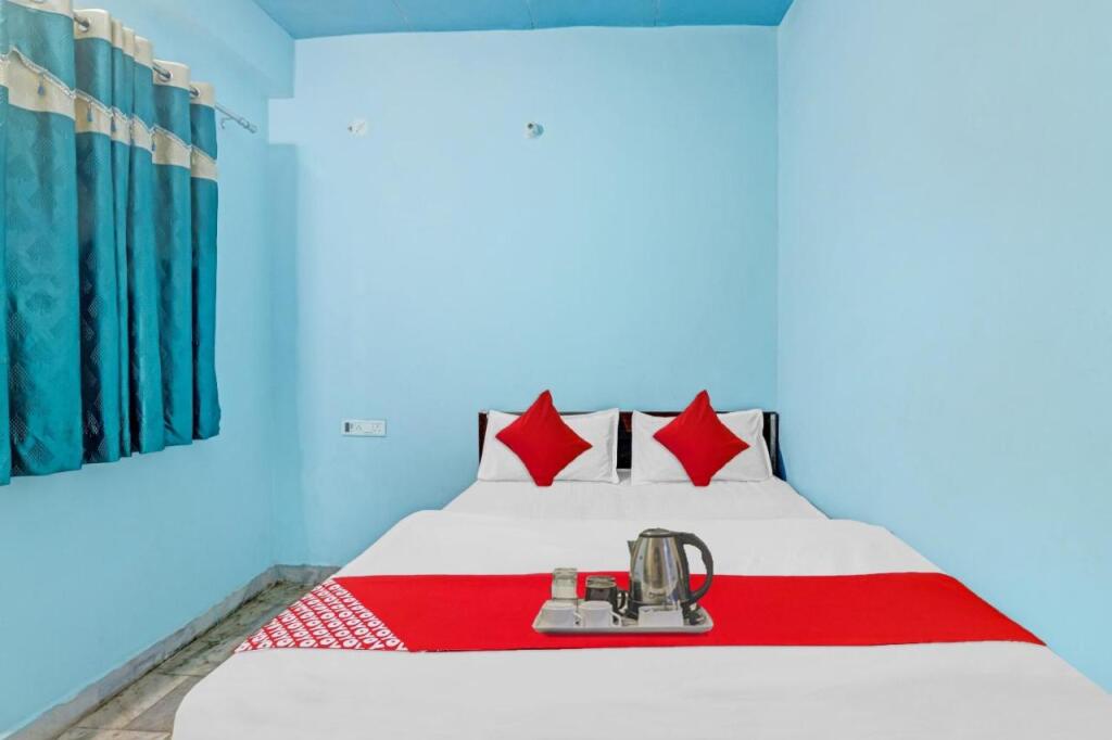 Агра: Oyo Flagship 700134 Hotel A Star