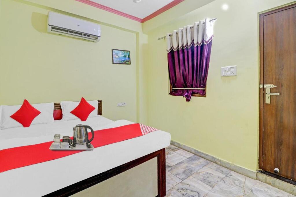 Агра: Oyo Flagship 700134 Hotel A Star