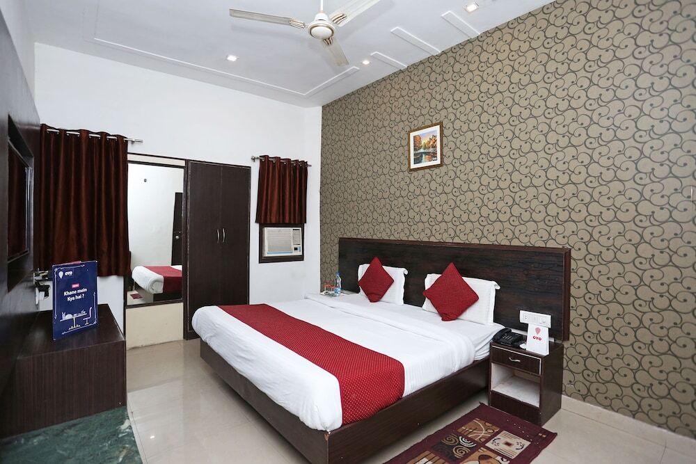Агра: Hotel Kanha Continental