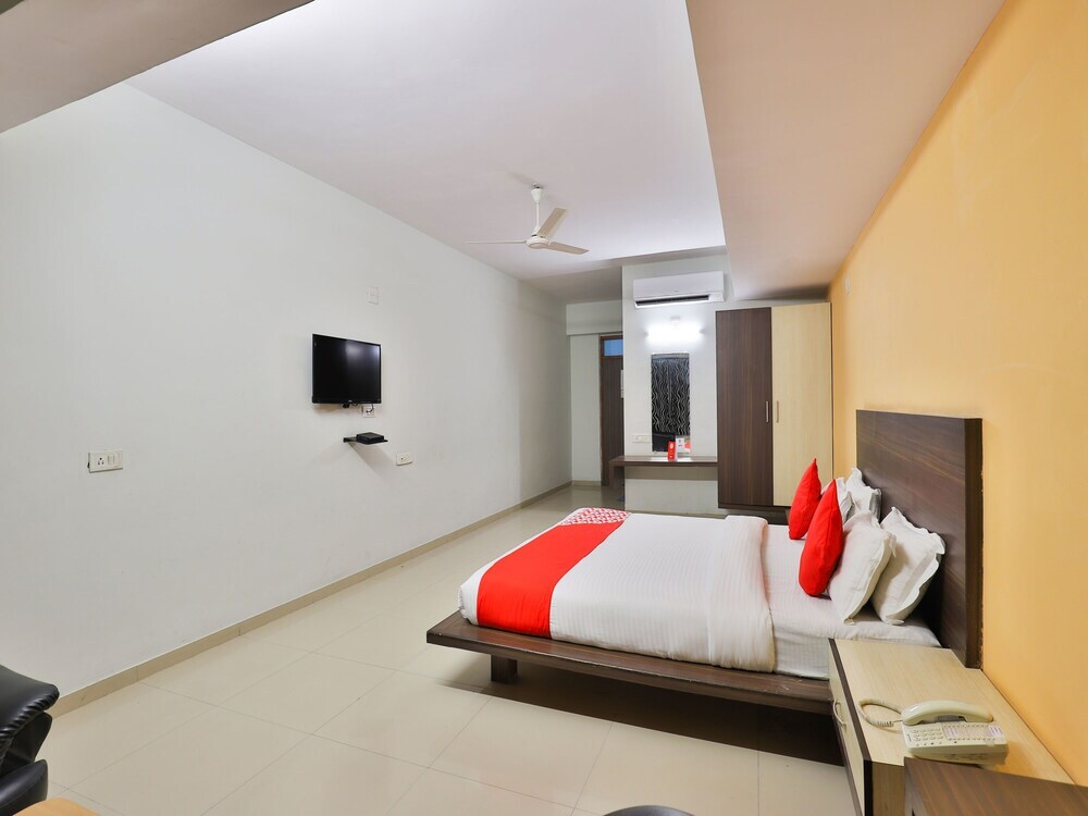 Гандхинагар: Infocity Club And Resort