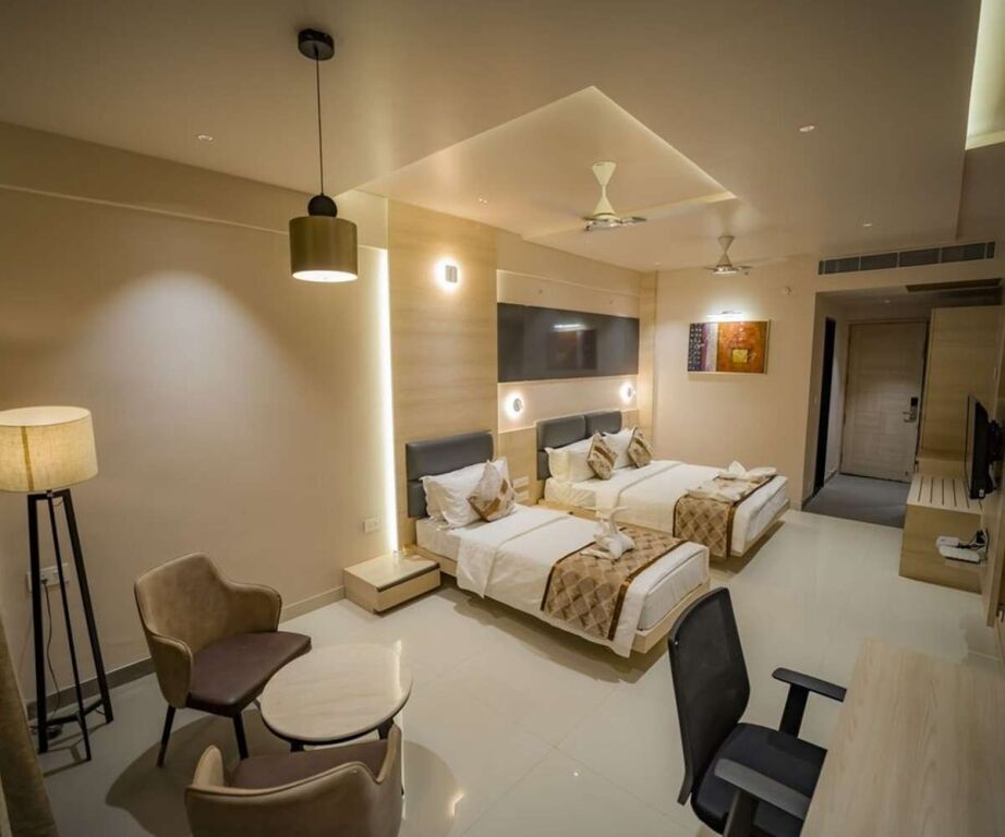 Айхоле: Kyriad Prestige Ilkal