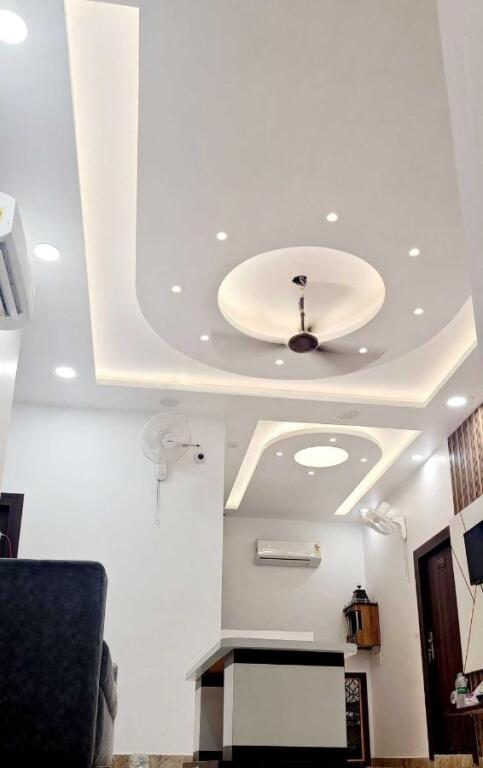 Aligarh: OYO 701490 Hotel Sharma Ji Inn