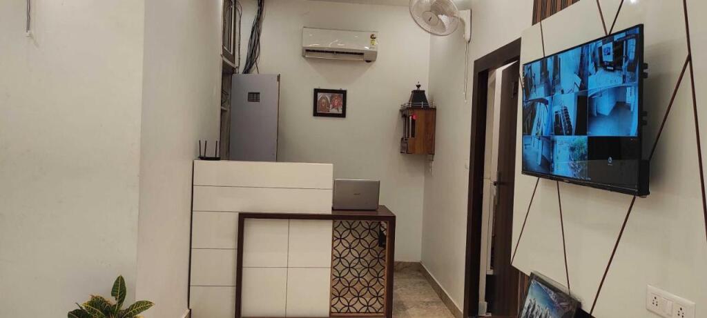 Aligarh: OYO 701490 Hotel Sharma Ji Inn