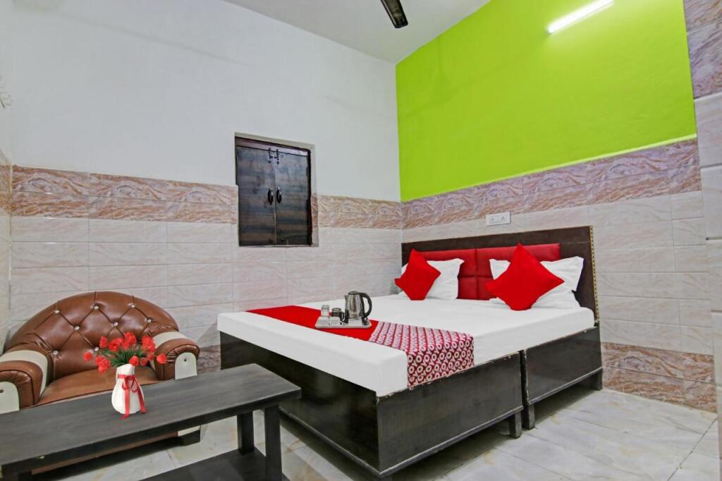 Алипур: OYO 93417 Niketan Guest House