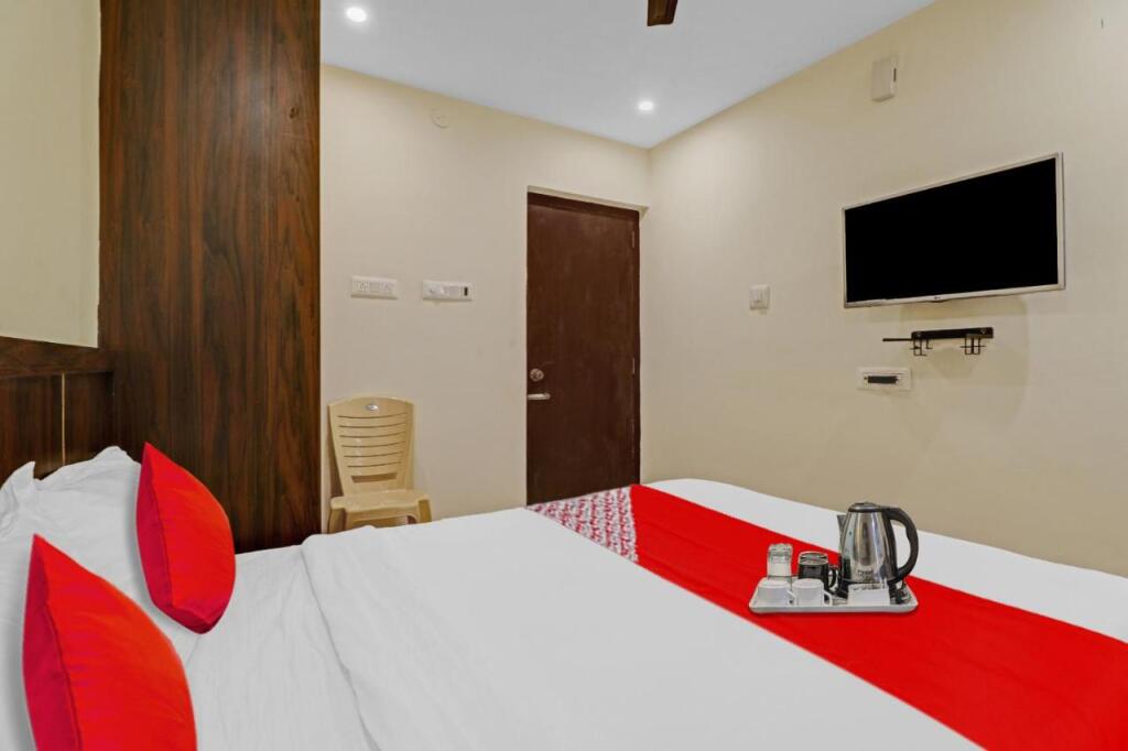Oyo Flagship 701068 Gn Nelli Suites — фото 4