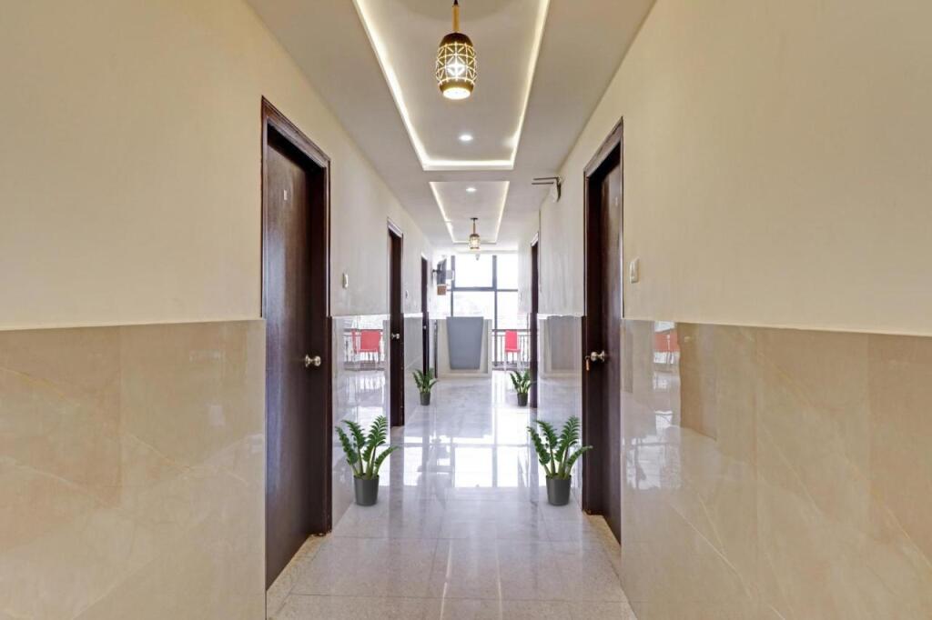 Oyo Flagship 701068 Gn Nelli Suites — фото 2