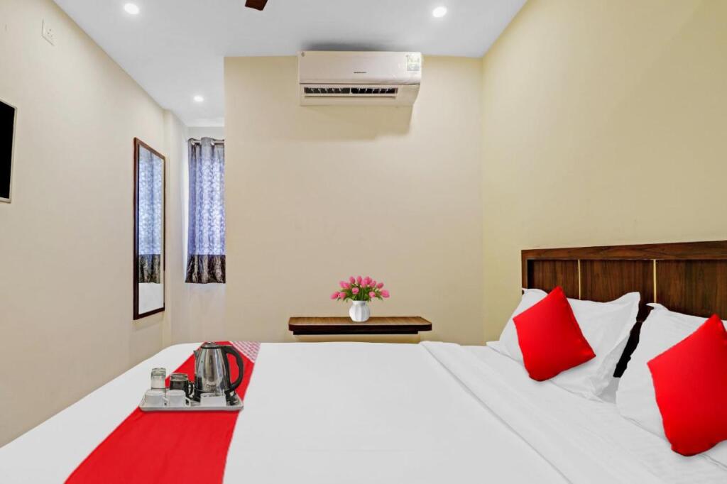 Бангалор: Oyo Flagship 701068 Gn Nelli Suites