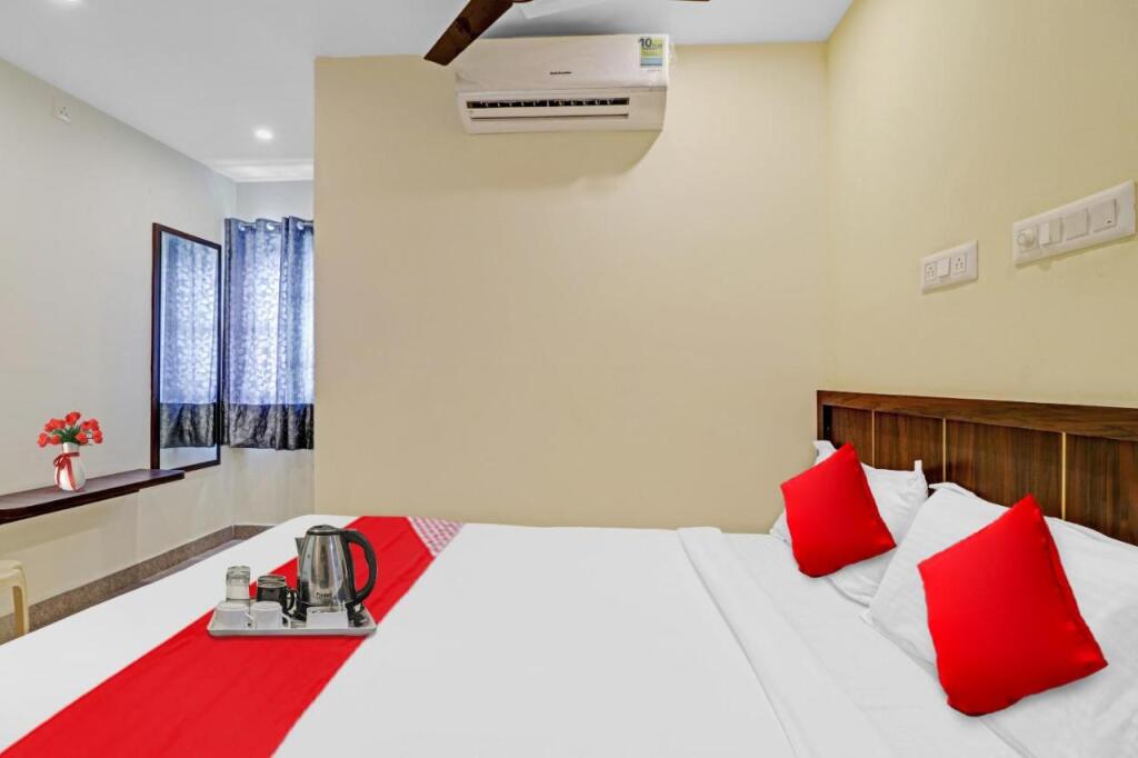 Бангалор: Oyo Flagship 701068 Gn Nelli Suites