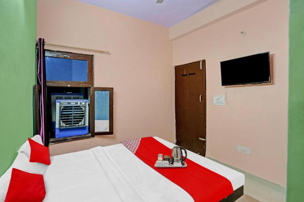 Гуруграм: Oyo Flagship 701876 Second Home Guest House